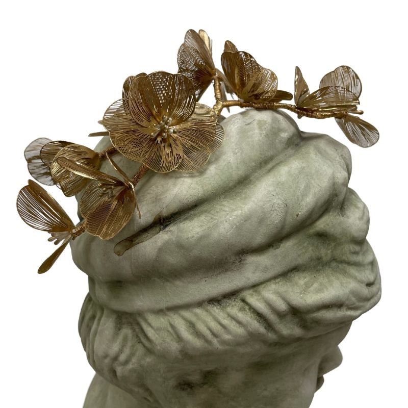 Tiaara lilledega